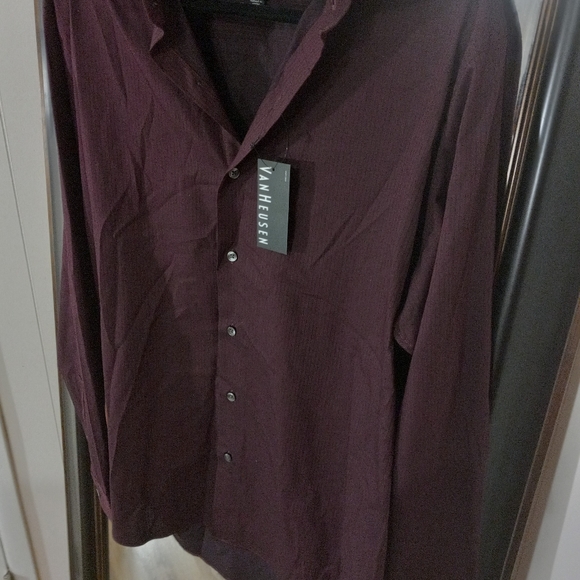 Van Heusen Shirt - Picture 4 of 9